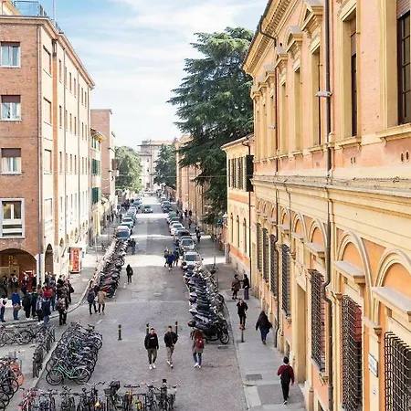 Studioflat University, In Centro A